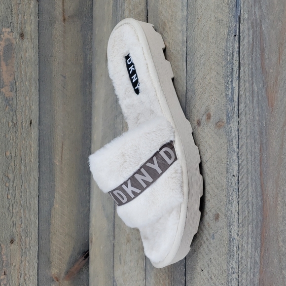 DKNY Logo Faux Fur Rabbit Women's Slides Slippers Beige - Picture 3 of 9